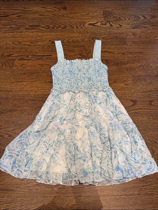 Alice + Olivia Dresses & Skirts - Alice + Olivia Light Blue Floral Lace Mini Dress